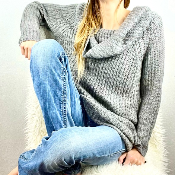 ENTRO |🐭 Oversized Big Slouchy Shrug Cowl Neck Sweater - Picture 4 of 13